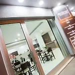 Garni House Majorana 4* ريندي