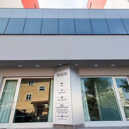 Garni House Majorana Guest house *