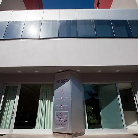 בית הארחה Garni House Majorana 4*