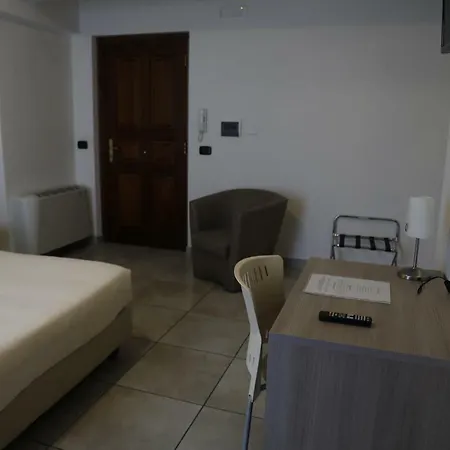 Garni House Majorana 4*